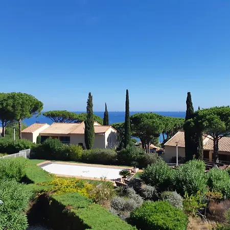 Chene Liege * سانت ماكسيم