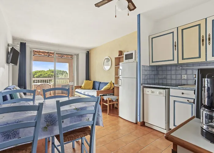 Chene Liege Apartment